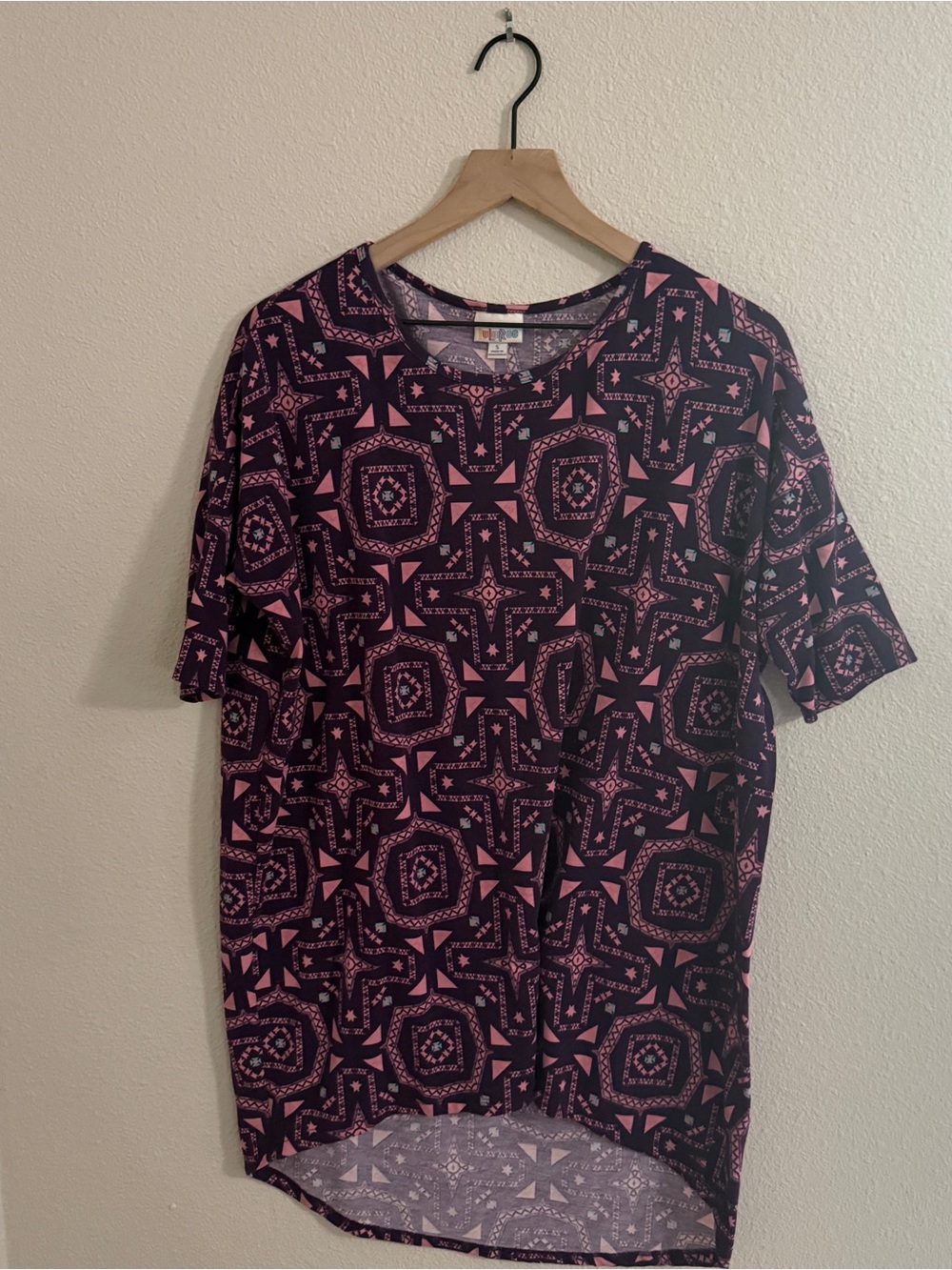 LuLaRoe Women’s Irma Tee Purple & Pink Geometric Tunic Top
